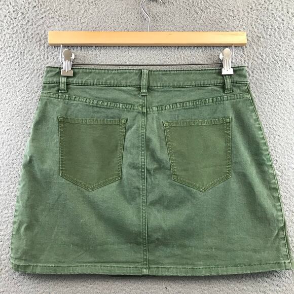 Vineyard Vines Size 8 Green Skirt pockets Utility Zip Button - Picture 2 of 8